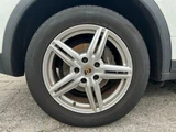 2014 Porsche Cayenne 4WD SUV for sale, Japanese used car export - photo 10 of 38 | GULJI TRADERS