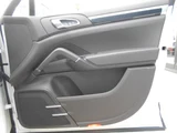 2015 Porsche Cayenne Spider SUV for sale, Japanese used car export - photo 13 of 50 | GULJI TRADERS