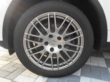 2015 Porsche Cayenne Spider SUV for sale, Japanese used car export - photo 18 of 50 | GULJI TRADERS