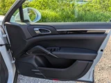 2015 Porsche Cayenne Base SUV for sale, Japanese used car export - photo 23 of 32 | GULJI TRADERS