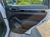 2015 Porsche Cayenne Base SUV for sale, Japanese used car export - photo 26 of 32 | GULJI TRADERS