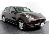 2015 Porsche Cayenne S E- Hybrid 4WD SUV for sale, Japanese used car export - photo 12 of 80 | GULJI TRADERS