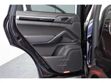 2015 Porsche Cayenne S E- Hybrid 4WD SUV for sale, Japanese used car export - photo 46 of 80 | GULJI TRADERS