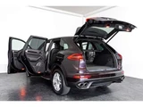 2015 Porsche Cayenne S E- Hybrid 4WD SUV for sale, Japanese used car export - photo 53 of 80 | GULJI TRADERS