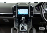 2015 Porsche Cayenne S E- Hybrid 4WD SUV for sale, Japanese used car export - photo 60 of 80 | GULJI TRADERS