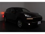 2015 Porsche Cayenne S E- Hybrid 4WD SUV for sale, Japanese used car export - photo 75 of 80 | GULJI TRADERS