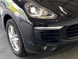 2015 Porsche Cayenne S 4WD SUV for sale, Japanese used car export - photo 17 of 47 | GULJI TRADERS