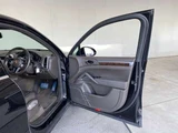 2015 Porsche Cayenne S 4WD SUV for sale, Japanese used car export - photo 33 of 47 | GULJI TRADERS
