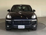 2015 Porsche Cayenne S 4WD SUV for sale, Japanese used car export - photo 36 of 47 | GULJI TRADERS