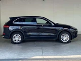 2015 Porsche Cayenne S 4WD SUV for sale, Japanese used car export - photo 37 of 47 | GULJI TRADERS