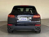 2015 Porsche Cayenne S 4WD SUV for sale, Japanese used car export - photo 39 of 47 | GULJI TRADERS