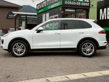 2015 Porsche Cayenne Base SUV for sale, Japanese used car export - photo 17 of 75 | GULJI TRADERS