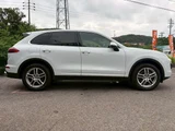 2015 Porsche Cayenne Base SUV for sale, Japanese used car export - photo 21 of 75 | GULJI TRADERS