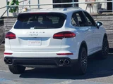 2015 Porsche Cayenne S 4WD SUV for sale, Japanese used car export - photo 5 of 64 | GULJI TRADERS