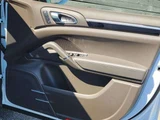 2015 Porsche Cayenne S 4WD SUV for sale, Japanese used car export - photo 16 of 64 | GULJI TRADERS