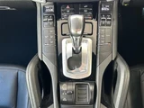 2015 Porsche Cayenne S 4WD SUV for sale, Japanese used car export - photo 19 of 24 | GULJI TRADERS