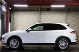 2015 Porsche Cayenne S SUV for sale, Japanese used car export - photo 5 of 30 | GULJI TRADERS