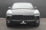 2015 Porsche Cayenne SUV for sale, Japanese used car export - photo 10 of 30 | GULJI TRADERS