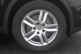 2015 Porsche Cayenne SUV for sale, Japanese used car export - photo 27 of 30 | GULJI TRADERS