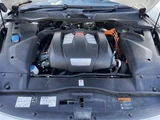 2015 Porsche Cayenne PHV S E-HYBRID SUV for sale, Japanese used car export - photo 8 of 9 | GULJI TRADERS