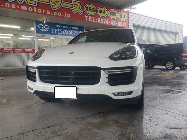 2016 Porsche Cayenne Turbo SUV for sale, Japanese used car export | GULJI TRADERS