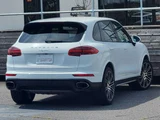 2016 Porsche Cayenne 4WD SUV for sale, Japanese used car export - photo 5 of 62 | GULJI TRADERS