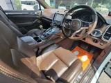 2016 Porsche Cayenne 4WD SUV for sale, Japanese used car export - photo 18 of 62 | GULJI TRADERS