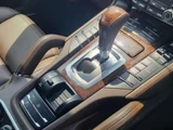 2016 Porsche Cayenne 4WD SUV for sale, Japanese used car export - photo 33 of 62 | GULJI TRADERS