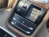 2016 Porsche Cayenne 4WD SUV for sale, Japanese used car export - photo 34 of 62 | GULJI TRADERS
