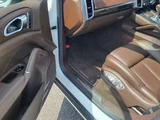 2016 Porsche Cayenne 4WD SUV for sale, Japanese used car export - photo 38 of 62 | GULJI TRADERS