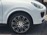 2016 Porsche Cayenne 4WD SUV for sale, Japanese used car export - photo 45 of 62 | GULJI TRADERS