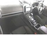 2016 Porsche Cayenne Turbo Sport SUV for sale, Japanese used car export - photo 5 of 6 | GULJI TRADERS