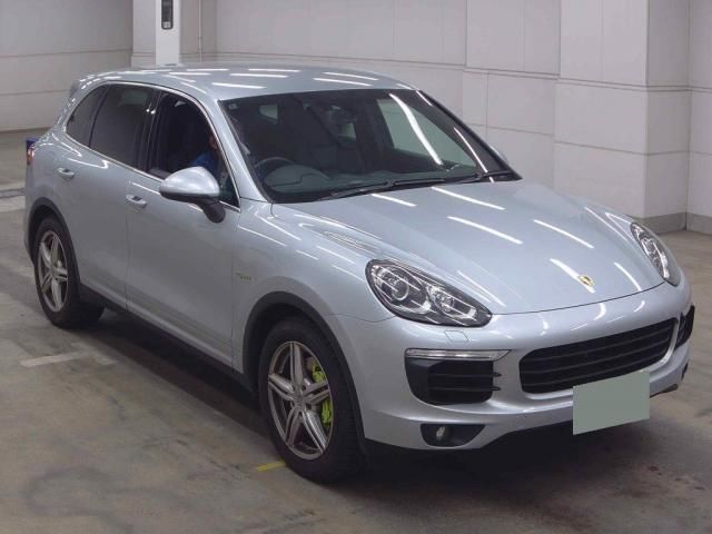 2016 Porsche Cayenne S E- Hybrid Sport SUV for sale, Japanese used car export | GULJI TRADERS