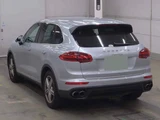 2016 Porsche Cayenne S E- Hybrid Sport SUV for sale, Japanese used car export - photo 2 of 6 | GULJI TRADERS