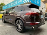 2017 Porsche Cayenne 4WD SUV for sale, Japanese used car export - photo 14 of 47 | GULJI TRADERS