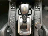2017 Porsche Cayenne 4WD SUV for sale, Japanese used car export - photo 38 of 47 | GULJI TRADERS