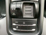2017 Porsche Cayenne 4WD SUV for sale, Japanese used car export - photo 39 of 47 | GULJI TRADERS