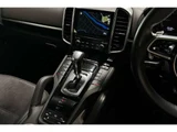 2017 Porsche Cayenne S E- Hybrid SUV for sale, Japanese used car export - photo 9 of 12 | GULJI TRADERS