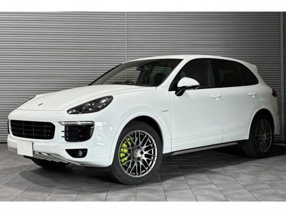 2017 Porsche Cayenne S E- Hybrid SUV for sale, Japanese used car export - photo 1 of 9 | GULJI TRADERS