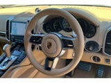 2017 Porsche Cayenne SE Hybrid SUV for sale, Japanese used car export - photo 4 of 9 | GULJI TRADERS