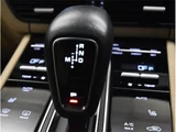 2018 Porsche Cayenne 3.0 4WD SUV for sale, Japanese used car export - photo 39 of 50 | GULJI TRADERS