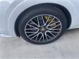 2018 Porsche Cayenne Turbo SUV for sale, Japanese used car export - photo 6 of 43 | GULJI TRADERS