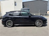 2018 Porsche Cayenne Turbo SUV for sale, Japanese used car export - photo 28 of 32 | GULJI TRADERS