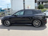 2018 Porsche Cayenne Turbo SUV for sale, Japanese used car export - photo 31 of 32 | GULJI TRADERS
