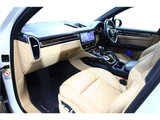 2018 Porsche Cayenne S 4WD SUV for sale, Japanese used car export - photo 53 of 80 | GULJI TRADERS