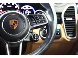2018 Porsche Cayenne S 4WD SUV for sale, Japanese used car export - photo 69 of 80 | GULJI TRADERS