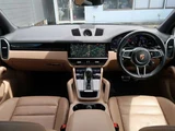 2018 Porsche Cayenne S 4WD SUV for sale, Japanese used car export - photo 17 of 42 | GULJI TRADERS