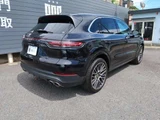 2018 Porsche Cayenne S 4WD SUV for sale, Japanese used car export - photo 26 of 42 | GULJI TRADERS