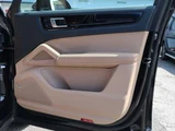 2018 Porsche Cayenne S 4WD SUV for sale, Japanese used car export - photo 40 of 42 | GULJI TRADERS