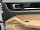 2018 Porsche Cayenne 4WD SUV for sale, Japanese used car export - photo 29 of 50 | GULJI TRADERS